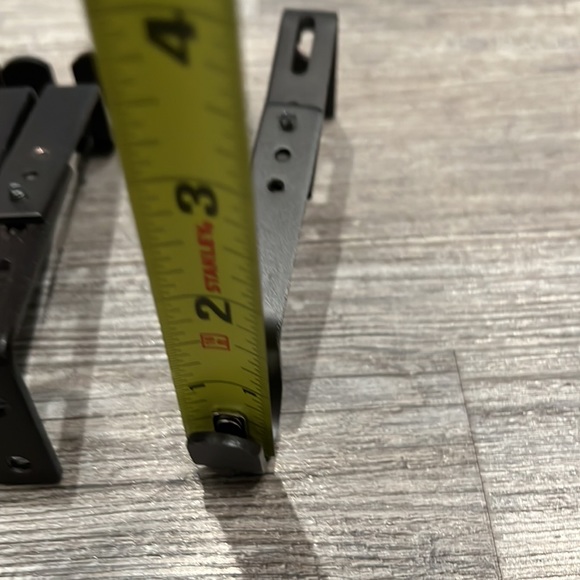 Set of 4-Single Curtain Rod Extendable Brackets Bronze-Like New - Picture 11 of 16